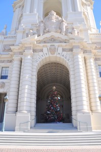 City Hall (entrance toopen-air foyer), Pasadena, CA - 2013-12-25