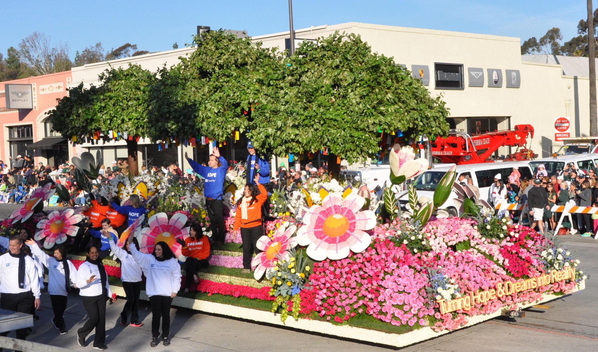 City of Hope (a), Tournament of Roses Parade, Pasadena, CA - 2014-01-01