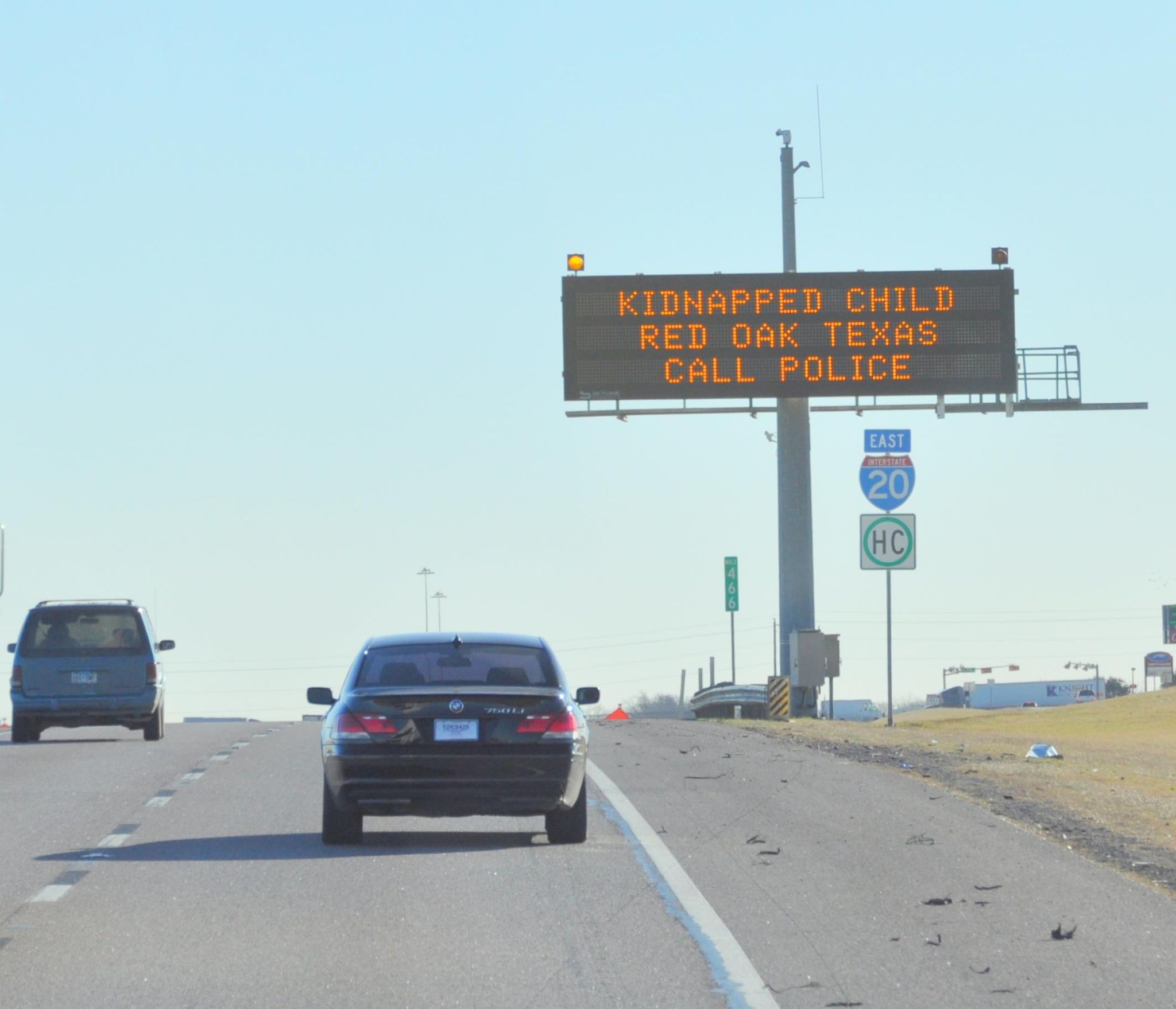 Kidnapped Child Sign, I-45 Between Dallas and Houston - 2014-01-14