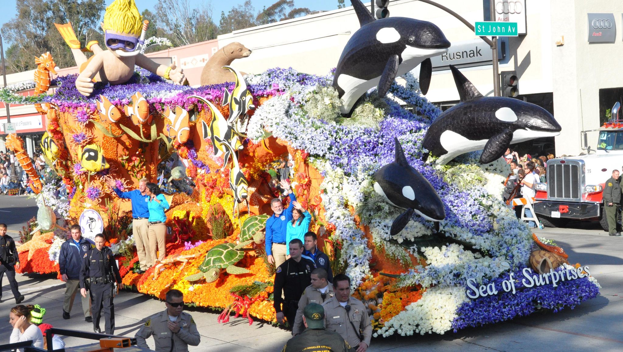 Sea World (a), Tournament of Roses Parade, Pasadena, CA - 2014-01-01