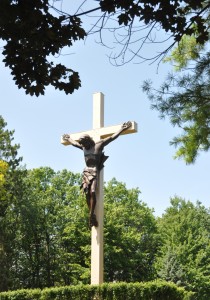 Cross in the Woods (a), Indian River, MI - 2014-08-04