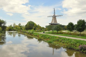 De Zwaan Windmill (a), Windmill Island Gardens, Holland, MI - 2014-08-27