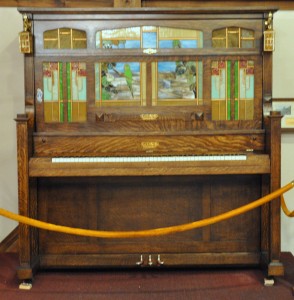 Link RX Coin Piano with mandolin, violin and flute pipes