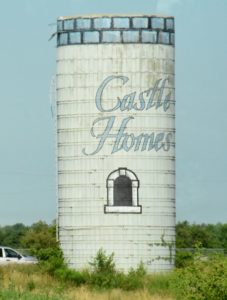 Castle Homes Silo, Along I-65, Northwestern Indiana - 2016-06-25