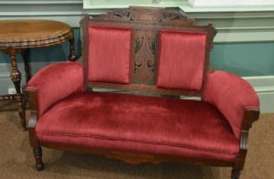 Clatsop County Heritage Museum (Love Seat from a local Brothel) - Astorra, OR - 2016-07-26