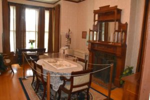 Old Governor's Mansion (Dining Room - a), Bismarck, ND - 2016-07-07