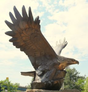 Eagle of the Rock, President Clinton Avenue, River Market District, Little Rock,AR - 2016-08-28