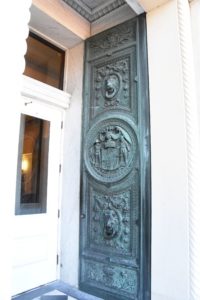 maryland-state-capitol-entrance-door-bas-relief-a-annapolis-md-2106-09-06