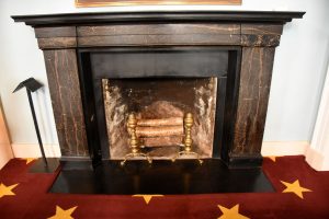 state-capitol-old-senate-chamber-fireplace-raleigh-nc-2017-01-03